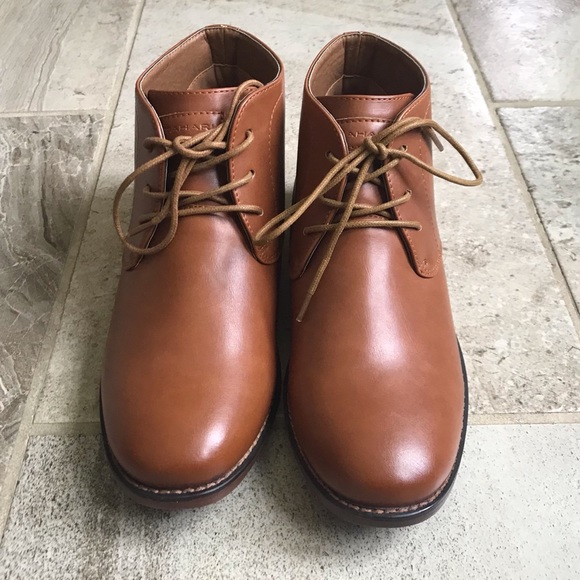 Tahari brown boys boots, size 7. - Picture 1 of 7
